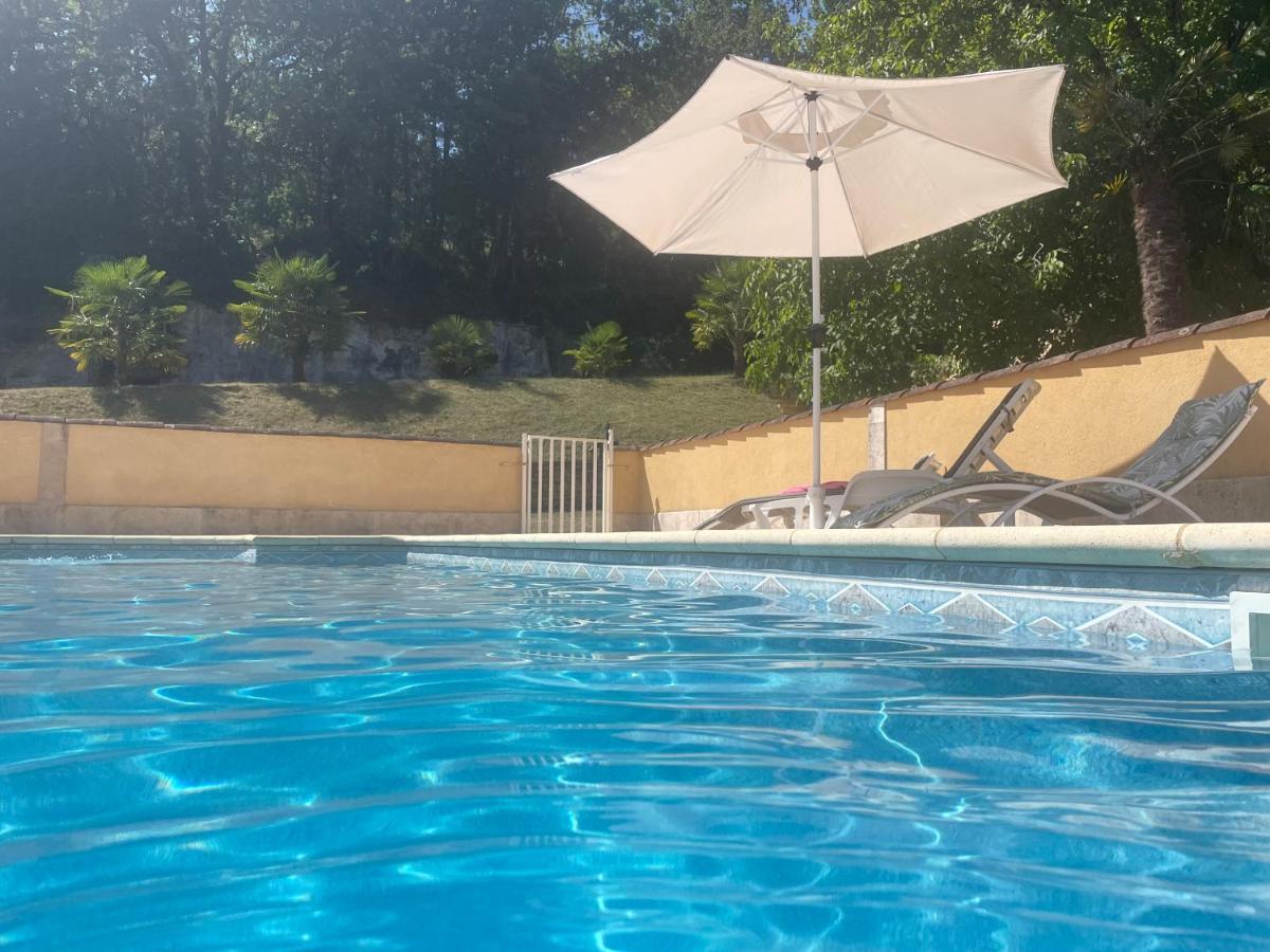 Petites Maisons Avec Piscine Сарла-ла-Канеда Екстериор снимка